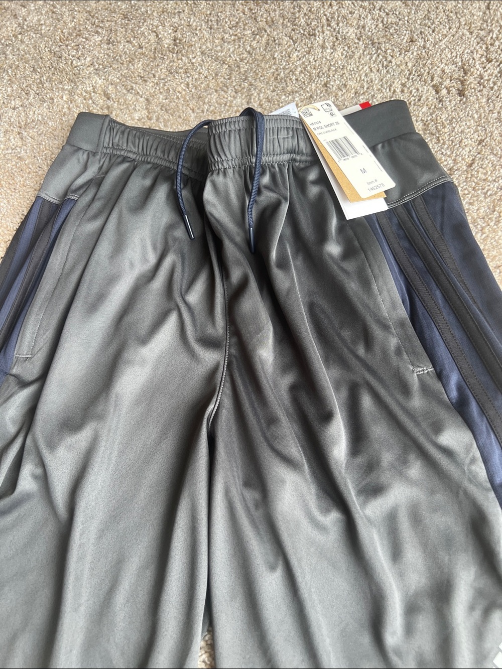 adidas Black Athletic Shorts with Navy Side Panels Size Medium NWT - Picture 4 of 9